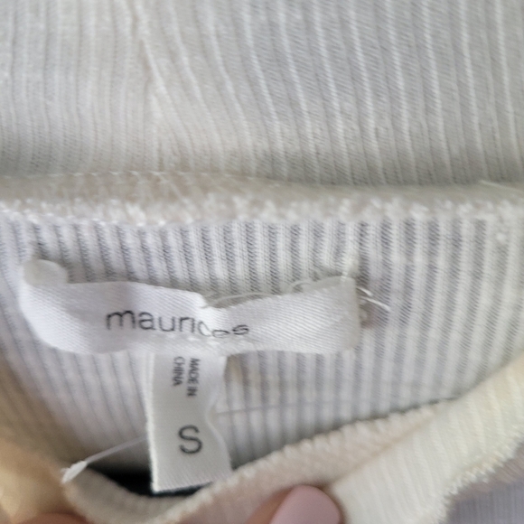 New! Maurices small lace long sleeve top - Picture 2 of 2